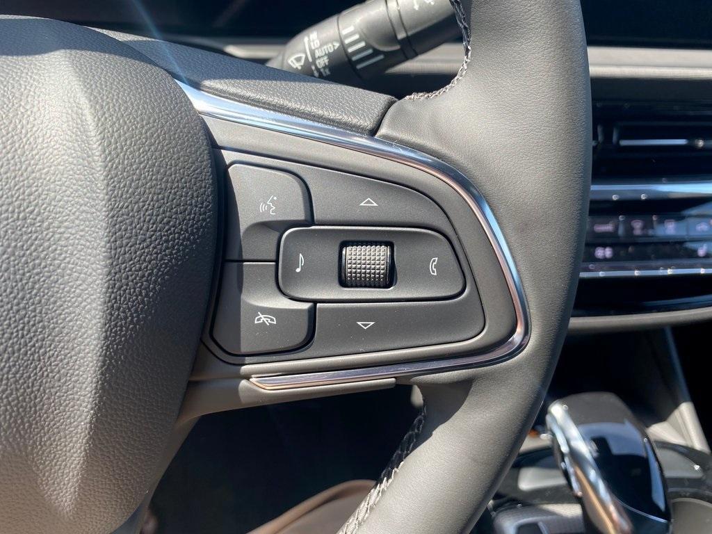 new 2025 Buick Envista car, priced at $29,885