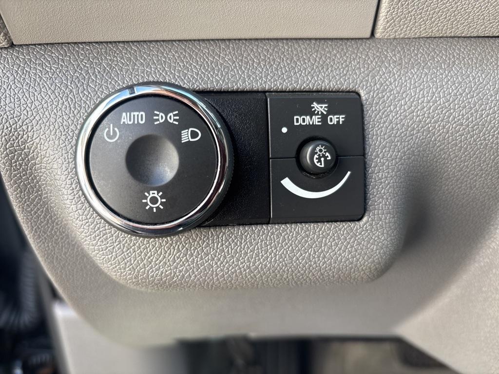 used 2012 Chevrolet Traverse car, priced at $3,995