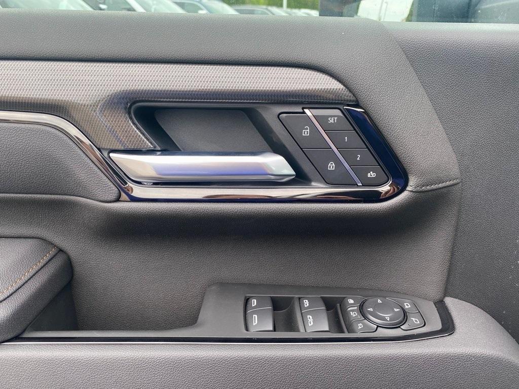 new 2025 GMC Sierra 2500 car, priced at $70,435