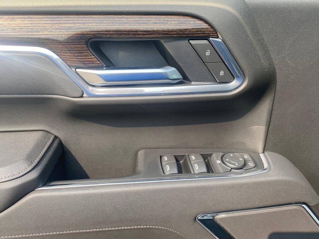 new 2025 GMC Sierra 1500 car, priced at $47,099