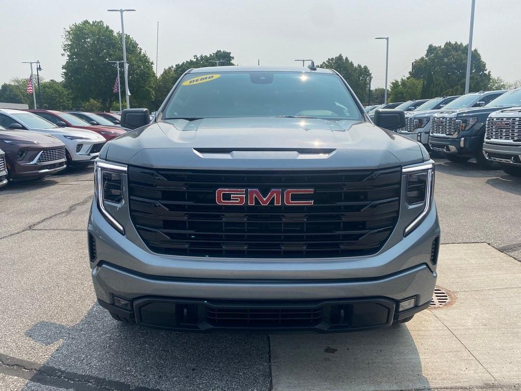 new 2025 GMC Sierra 1500 car, priced at $47,099