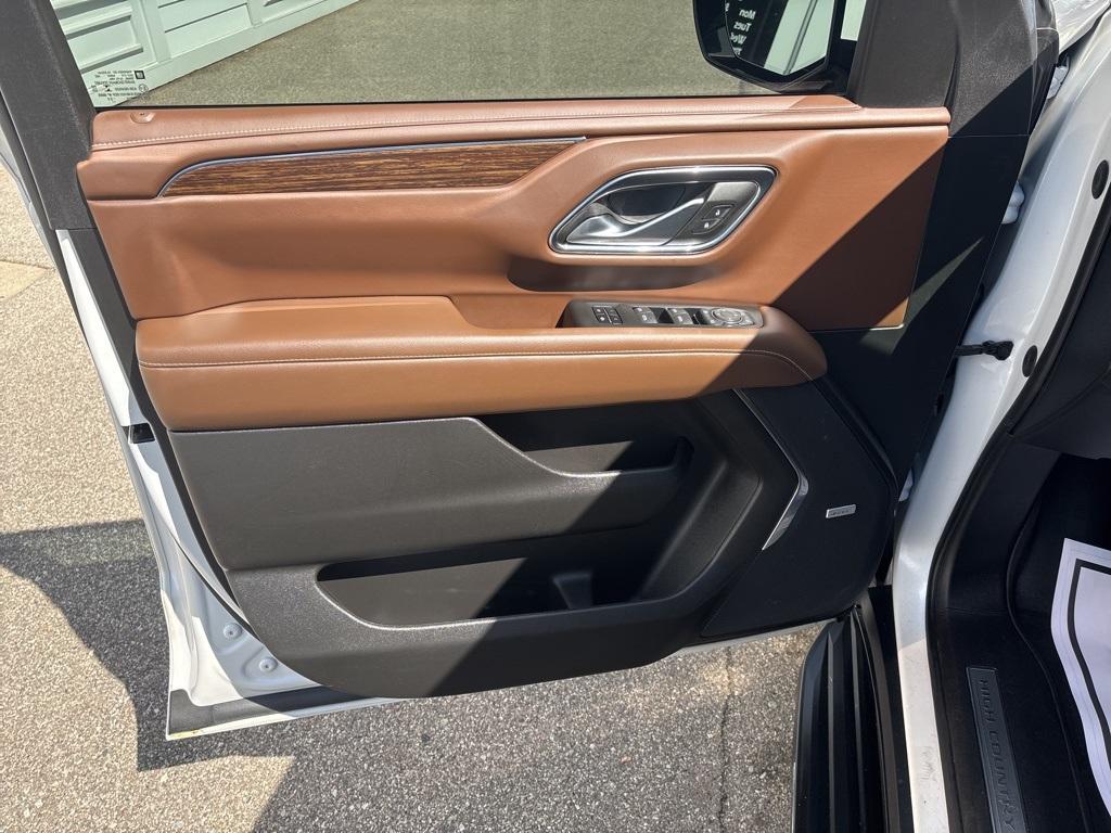 used 2022 Chevrolet Suburban car, priced at $57,995