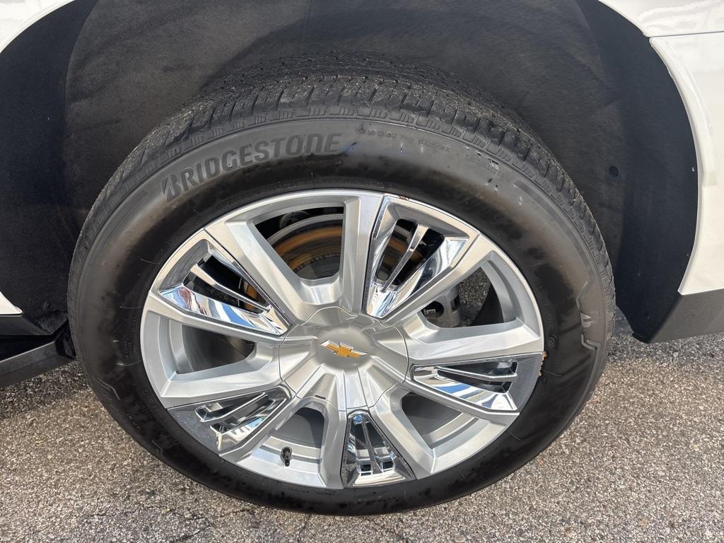 used 2022 Chevrolet Suburban car, priced at $57,995