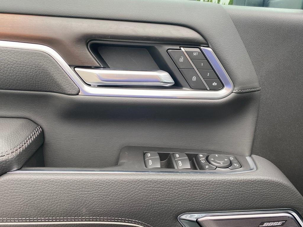 new 2025 GMC Sierra 2500 car, priced at $78,154