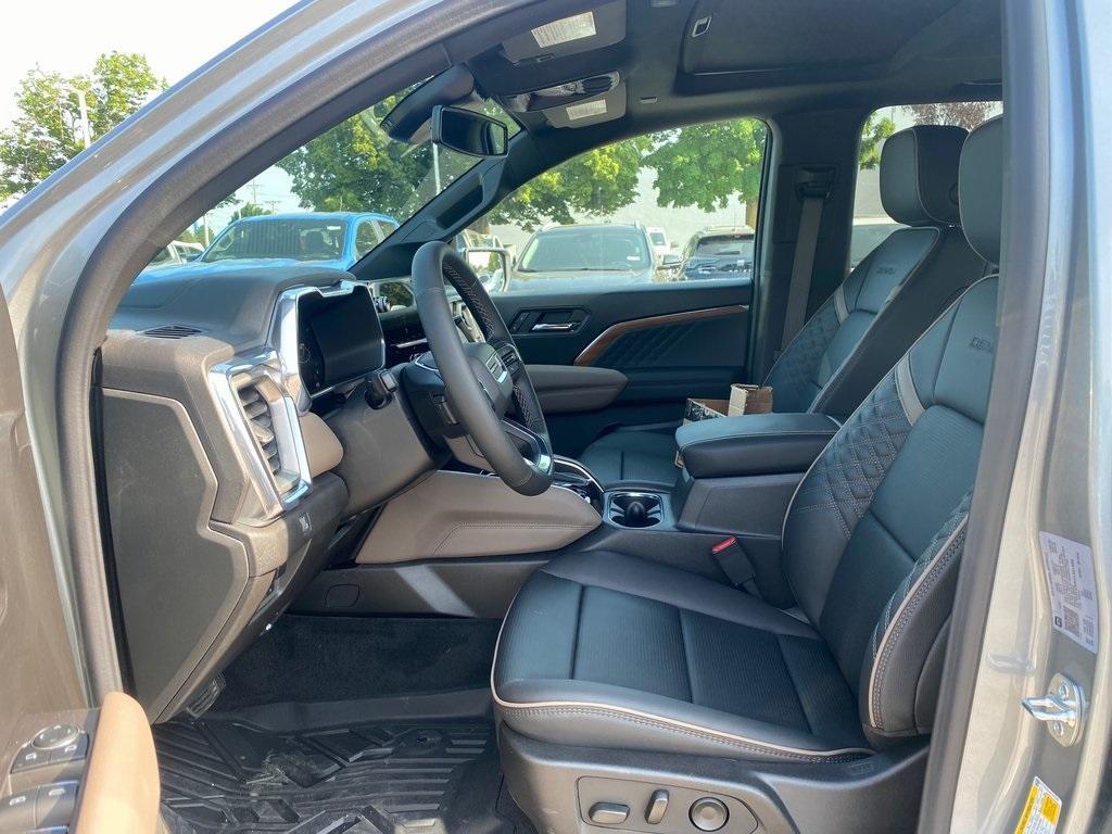 new 2025 GMC Canyon car, priced at $51,143