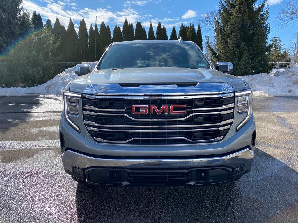 new 2025 GMC Sierra 1500 car, priced at $55,686