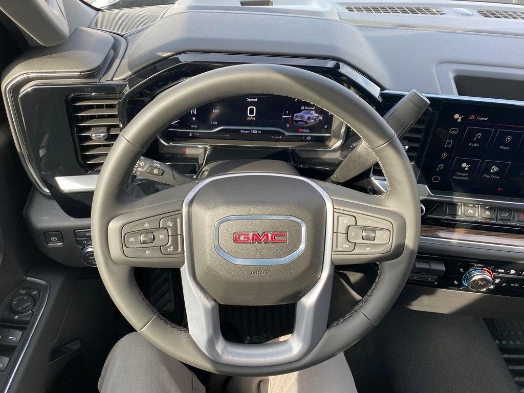 new 2025 GMC Sierra 1500 car, priced at $49,076