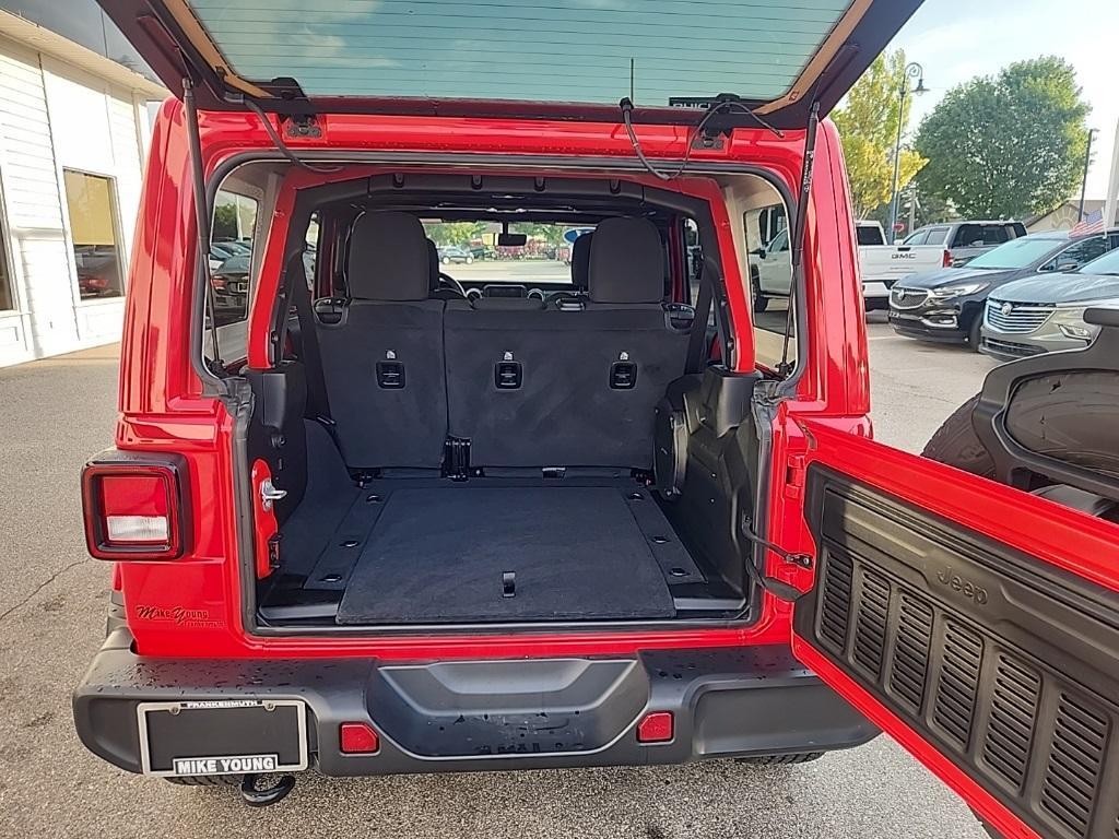 used 2021 Jeep Wrangler Unlimited car, priced at $32,995