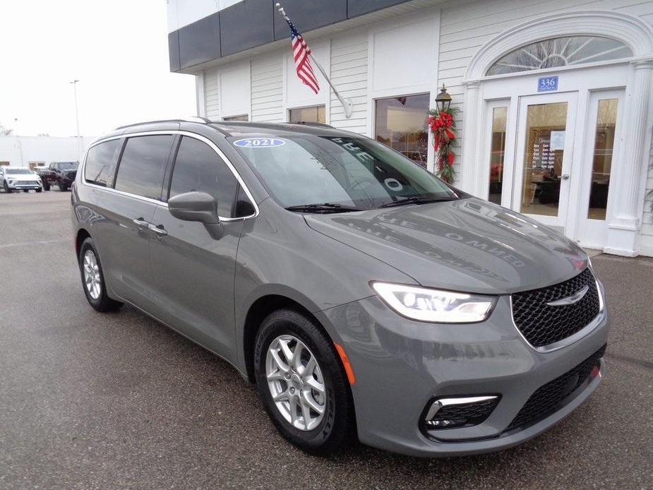 used 2021 Chrysler Pacifica car, priced at $22,985