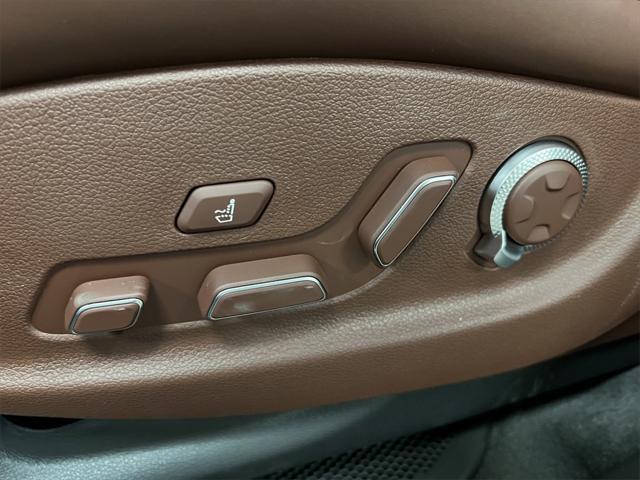 new 2025 Genesis GV80 car, priced at $79,613