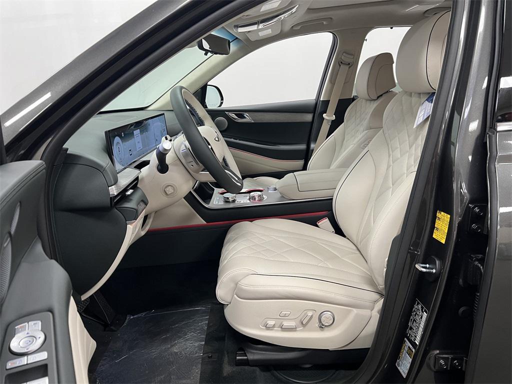 new 2025 Genesis GV80 car, priced at $79,522
