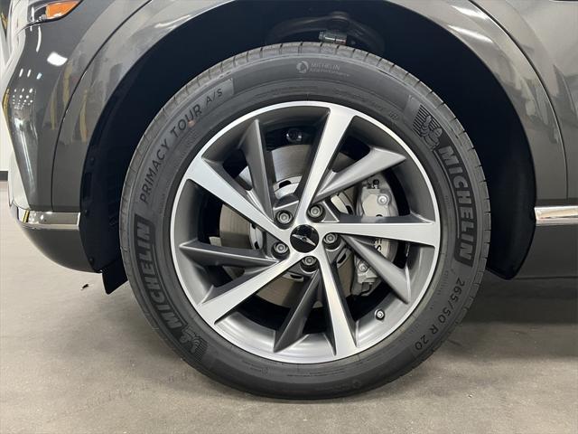 new 2025 Genesis GV80 car, priced at $62,569