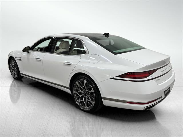 new 2025 Genesis G90 car, priced at $93,323