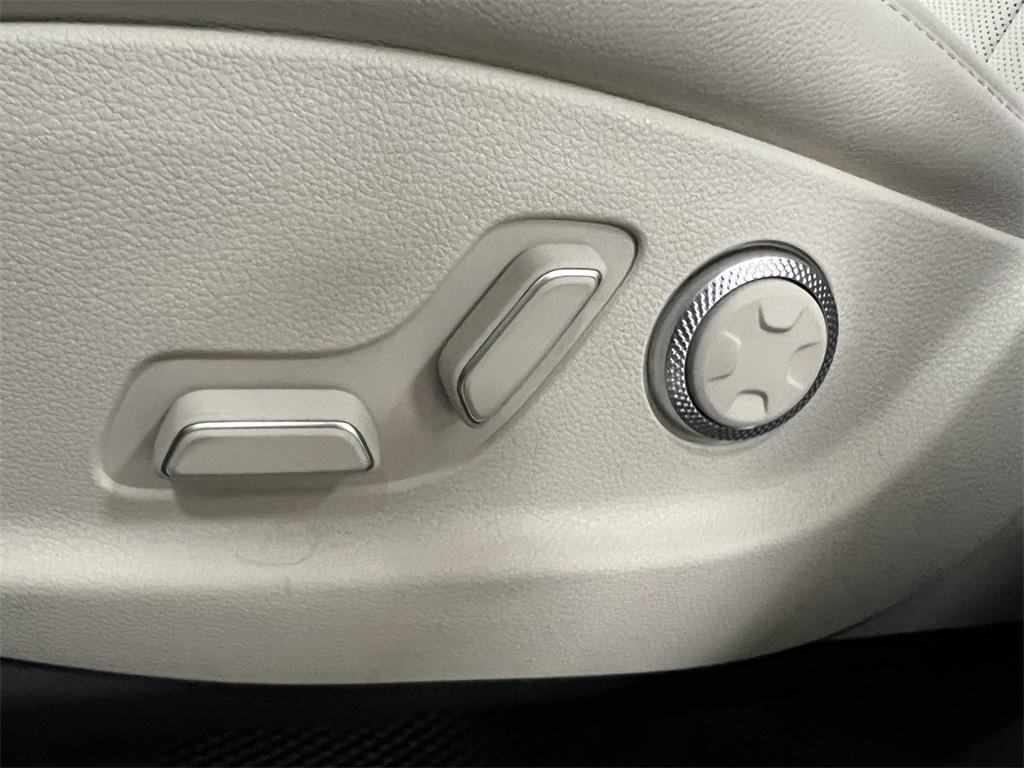 new 2025 Genesis GV80 car, priced at $66,315