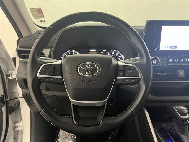 used 2023 Toyota Highlander car, priced at $31,395