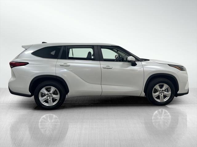 used 2023 Toyota Highlander car, priced at $31,395