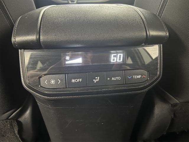 used 2023 Toyota Highlander car, priced at $31,395