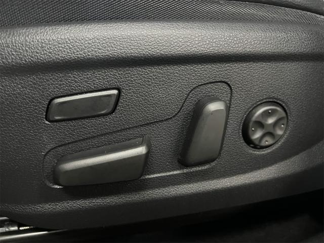 used 2020 Hyundai Santa Fe car, priced at $19,195