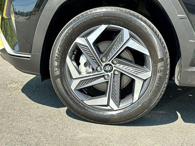 used 2024 Hyundai TUCSON Hybrid car, priced at $25,000