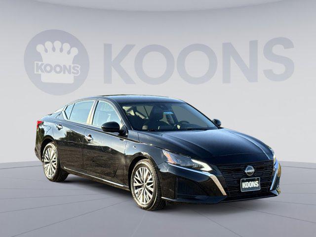 used 2023 Nissan Altima car, priced at $17,500