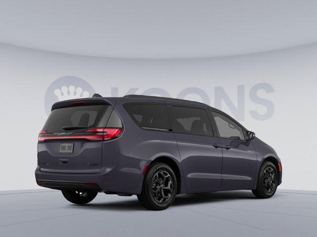 used 2021 Chrysler Pacifica Hybrid car, priced at $22,500