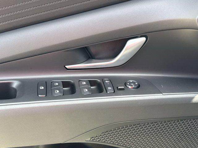 new 2025 Hyundai Elantra car, priced at $22,933