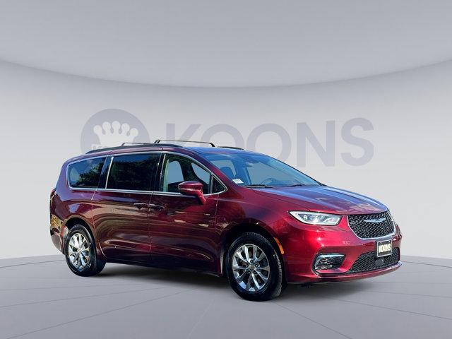 used 2022 Chrysler Pacifica car, priced at $25,500