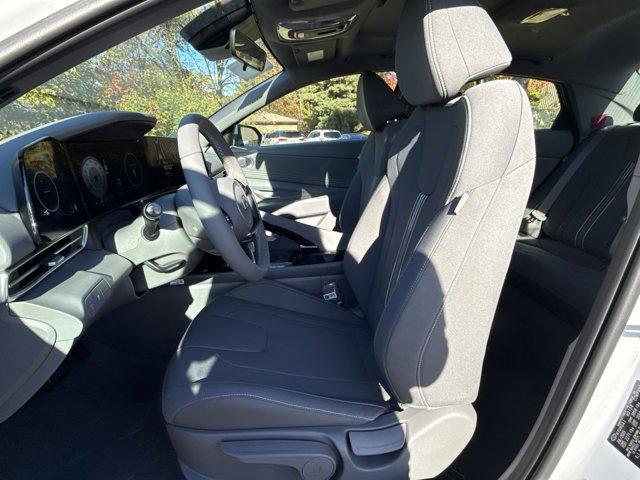 new 2025 Hyundai Elantra car, priced at $26,028