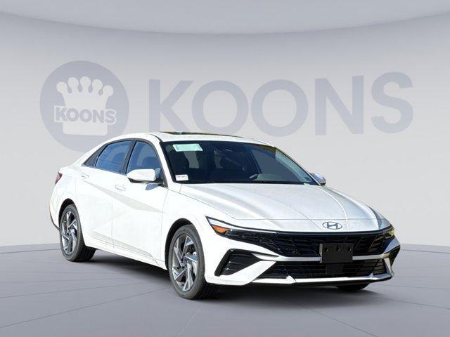 new 2025 Hyundai Elantra car, priced at $26,028