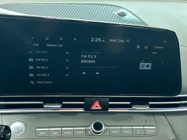 used 2025 Hyundai Elantra car, priced at $21,500