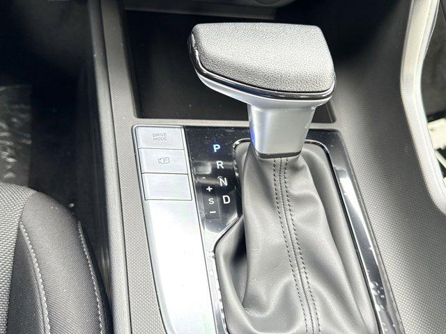 new 2025 Hyundai Elantra car, priced at $22,452