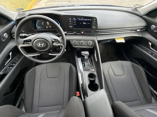 new 2025 Hyundai Elantra car, priced at $22,452