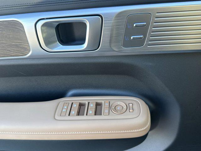 new 2026 Hyundai SANTA FE HEV car, priced at $46,703