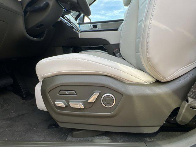 new 2025 Hyundai SANTA FE HEV car, priced at $44,245