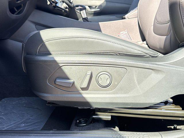new 2026 Hyundai Tucson car, priced at $34,000