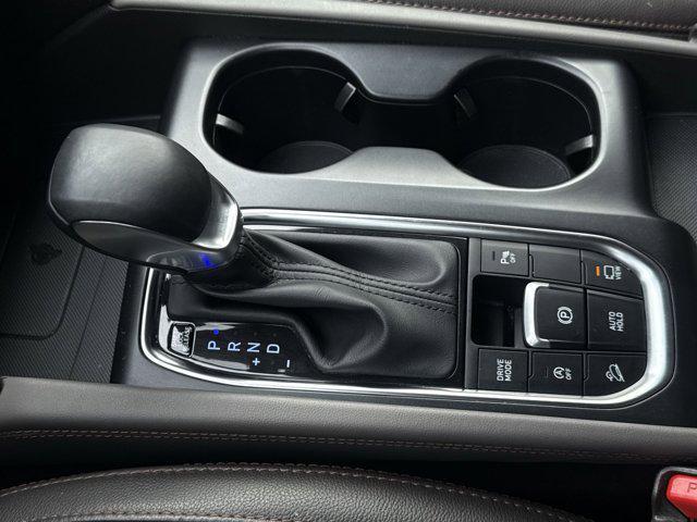 used 2020 Hyundai Santa Fe car, priced at $21,000