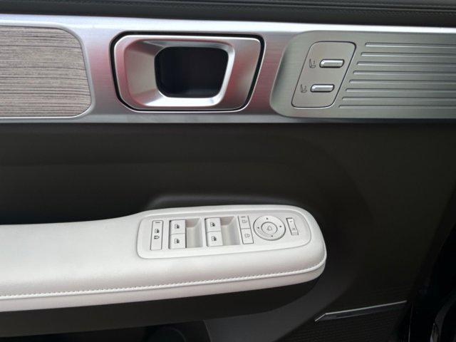 new 2025 Hyundai SANTA FE HEV car, priced at $44,370