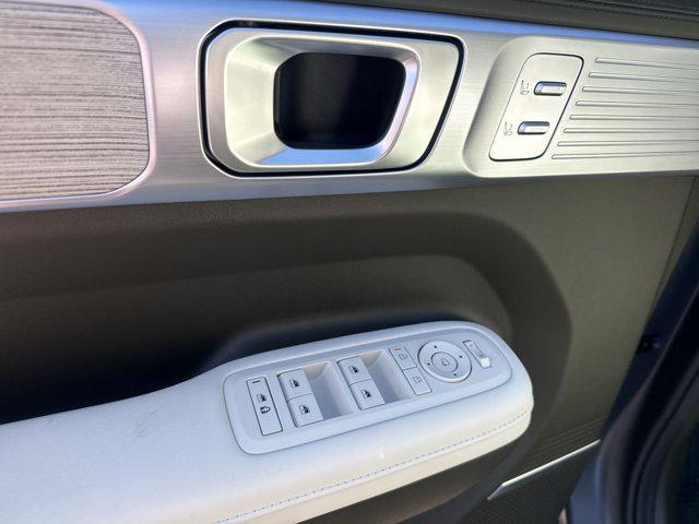 new 2025 Hyundai SANTA FE HEV car, priced at $44,745