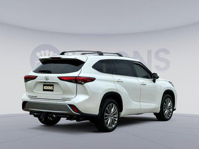 used 2021 Toyota Highlander car, priced at $30,500