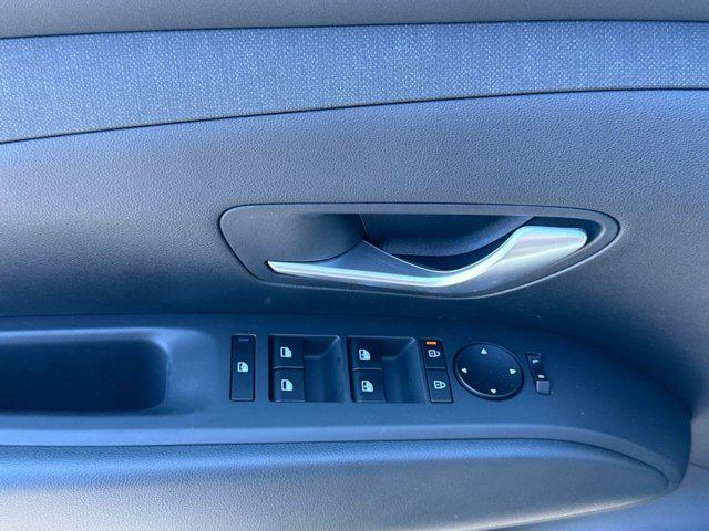 new 2025 Hyundai TUCSON Hybrid car, priced at $32,639