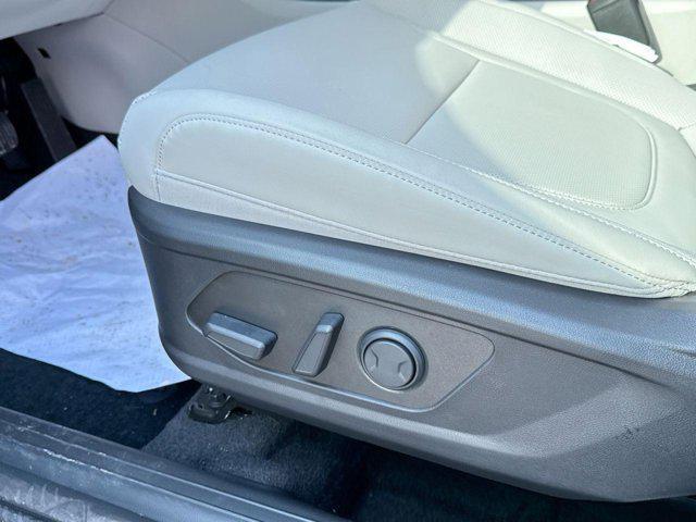 new 2025 Hyundai TUCSON Hybrid car, priced at $33,385