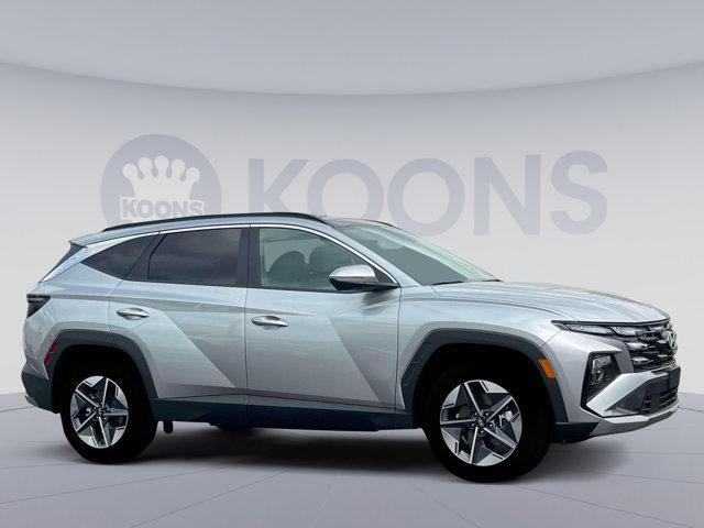 new 2025 Hyundai TUCSON Hybrid car, priced at $32,639