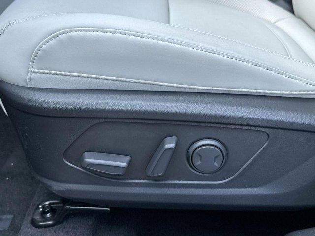 new 2025 Hyundai TUCSON Hybrid car, priced at $31,995