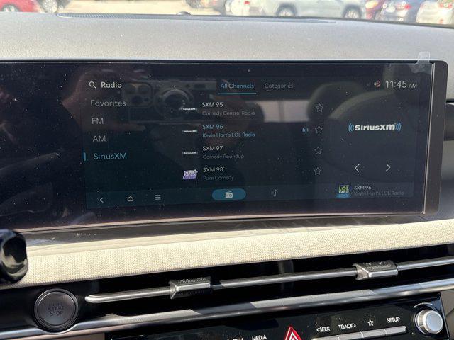 new 2025 Hyundai TUCSON Hybrid car, priced at $32,683