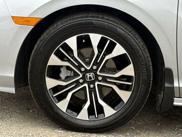 used 2025 Honda Odyssey car, priced at $45,500