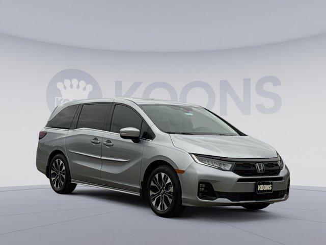 used 2025 Honda Odyssey car, priced at $45,500