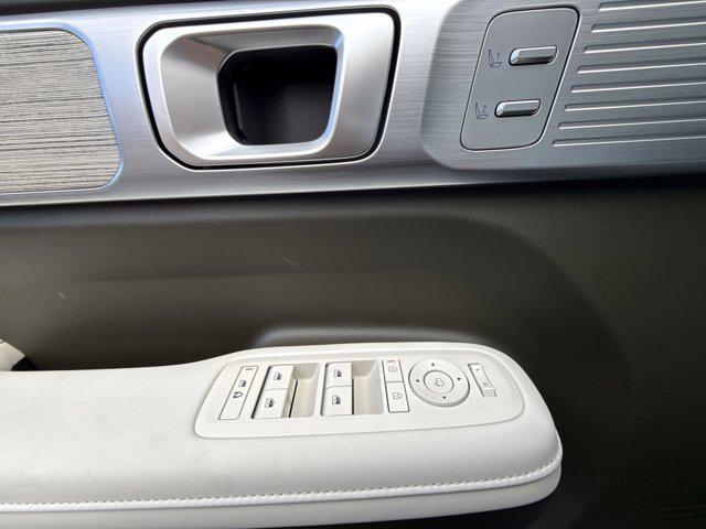 new 2025 Hyundai SANTA FE HEV car, priced at $43,745