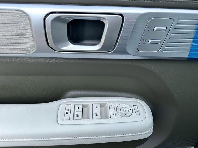 new 2025 Hyundai SANTA FE HEV car, priced at $43,245