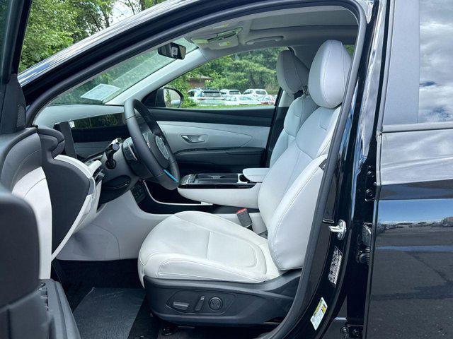 new 2025 Hyundai TUCSON Hybrid car, priced at $31,995