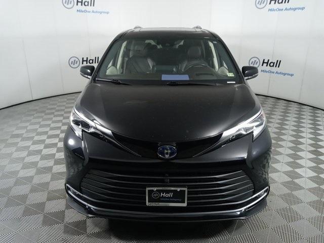 used 2021 Toyota Sienna car, priced at $37,700